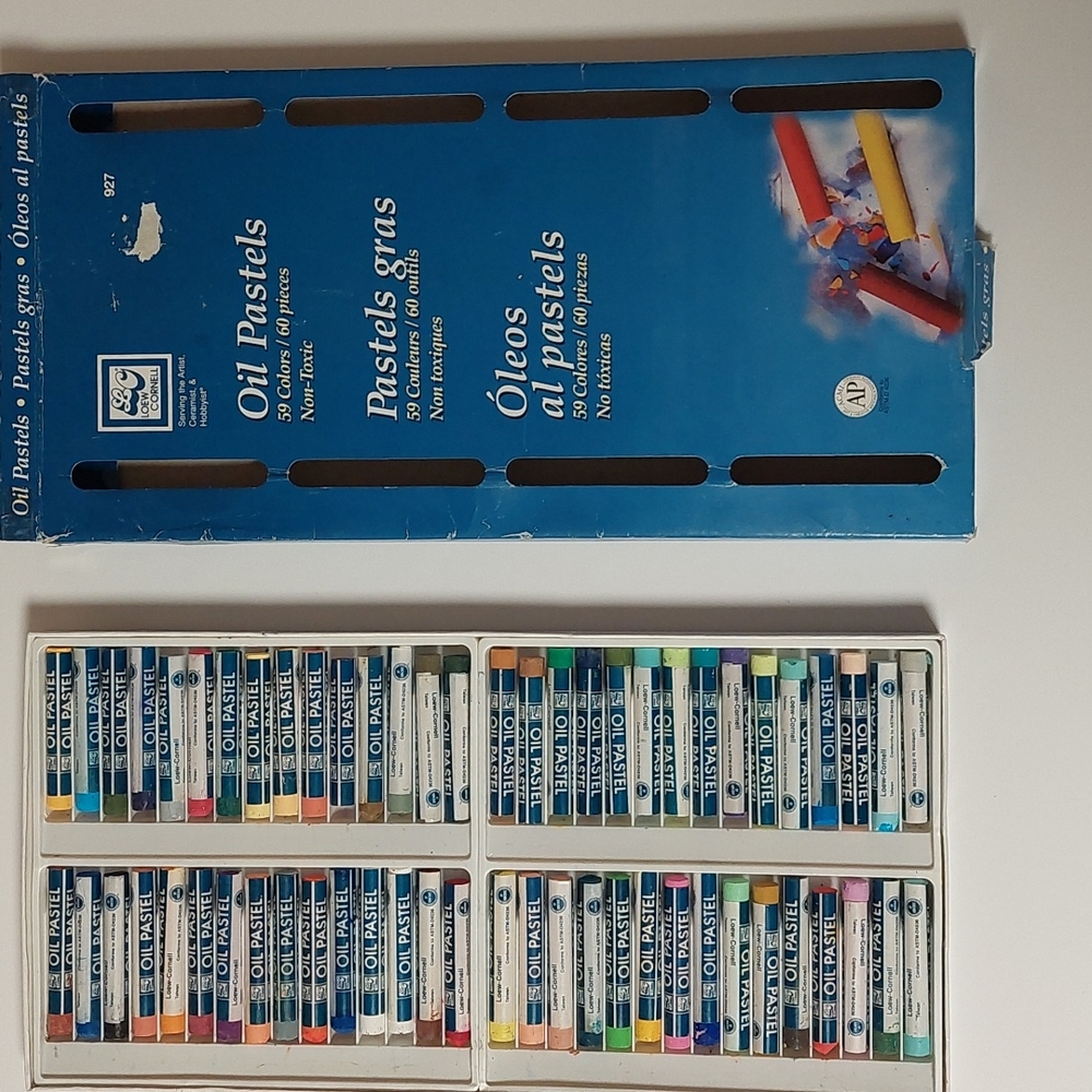 Loew Cornell Set of 60 Oil Pastels, Non-Toxic, pre-owned, Great Condition! Craft